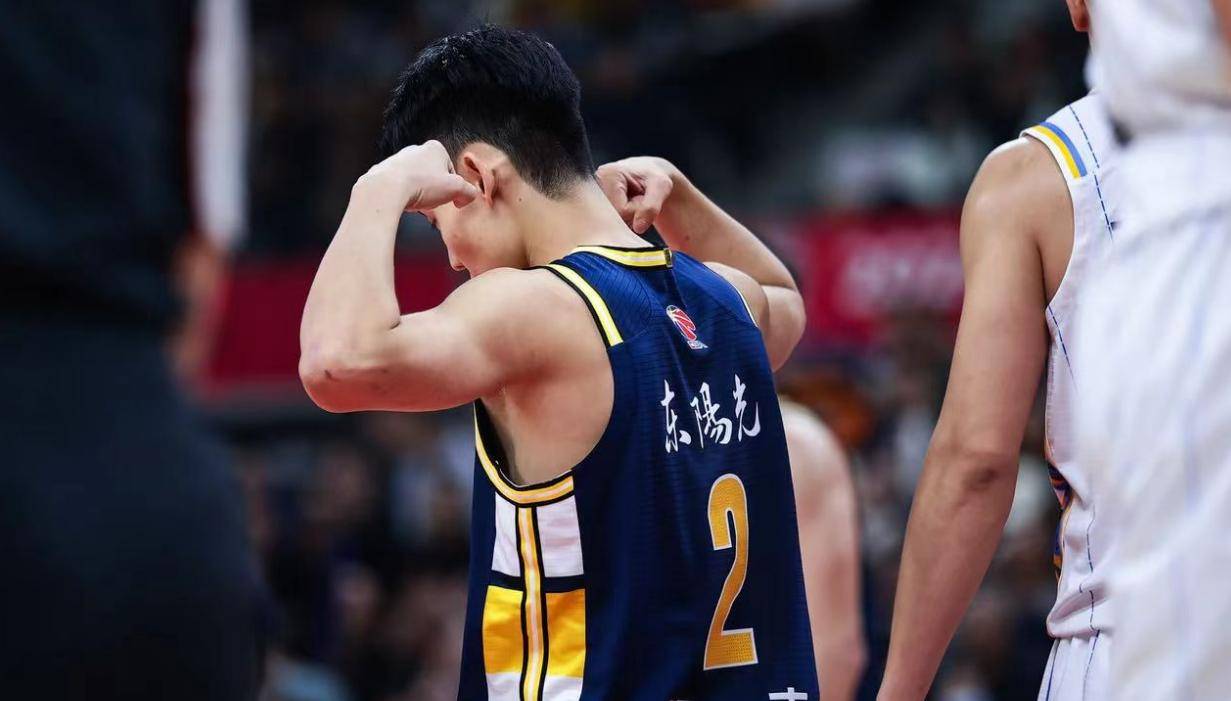 关于CBA季后赛倒计时,广东宏远集结日内部沟通,细节引发关注,悬念犹存,医务组通报恢复的信息 关于CBA季后赛倒计时,广东宏远集结日内部沟通,细节引发关注,悬念犹存,医务组通报恢复的信息