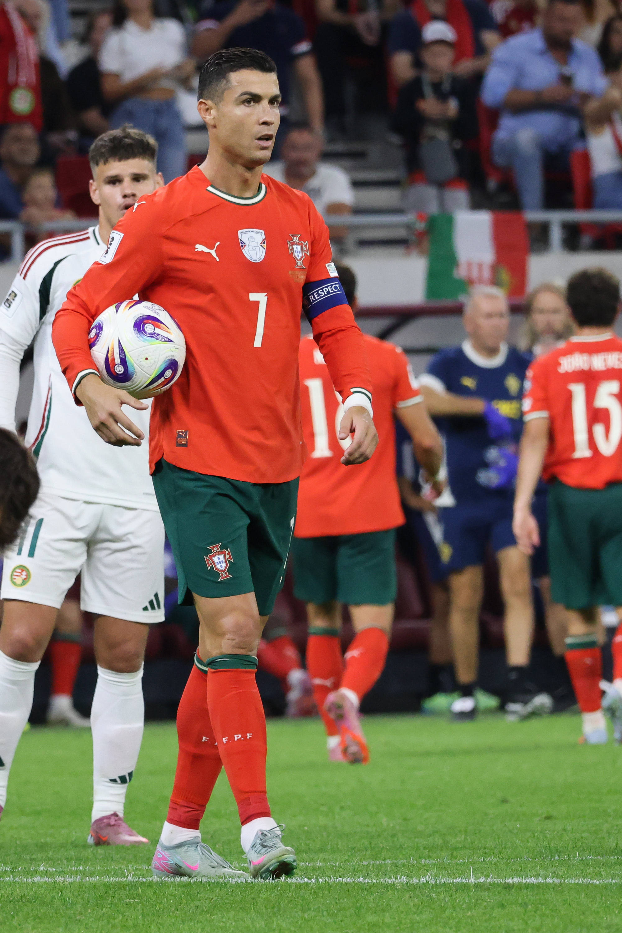 冲刺阶段体能课后，葡萄牙体育远射贴柱备战中超，赛场秩序良好，年轻球员得到机会的简单介绍-爱游戏娱乐平台